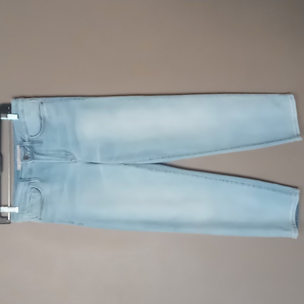 Athleta Light Blue "White Wash" Jeans Straight Leg Size 4